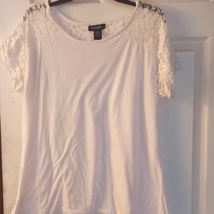 White Lace Collared Short Sleeve